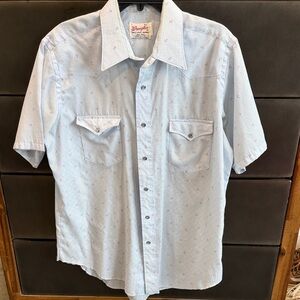 Wrangler Men's Sky Blue Casual Button Down Shirt